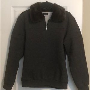 Zara men’s sweatshirt w/ faux fur zip collar